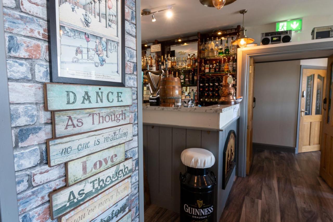 The Gaslight Inn Self Catering Holiday Apartments Rossnowlagh Donegal *