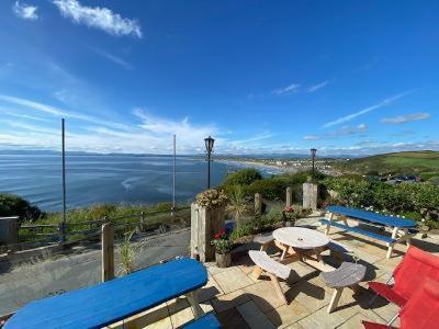 The Gaslight Inn Self Catering Holiday Apartments Rossnowlagh Donegal Bed & Breakfast Rossnowlagh